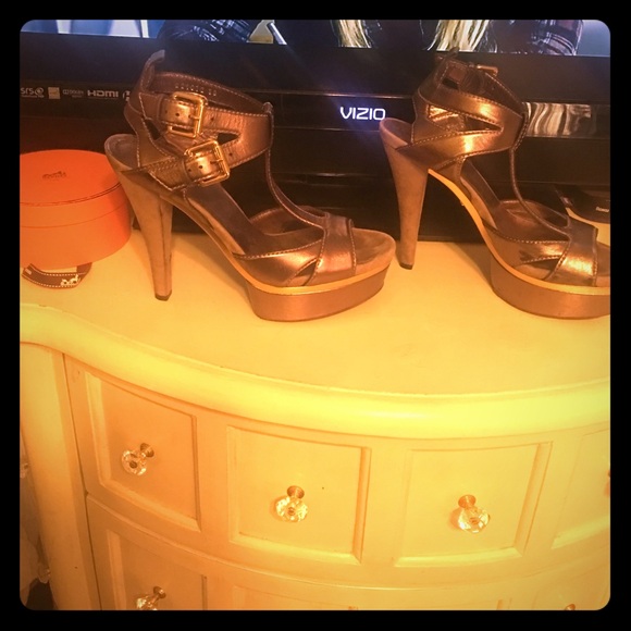 Gucci heels 38/sz8 - Picture 7 of 8